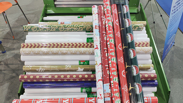 復(fù)卷機(jī)操作注意事項(xiàng)及性能特點(diǎn)有哪些？